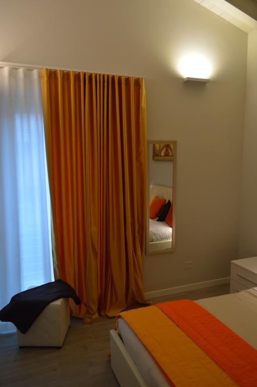 B&B Gardacharme Desenzano del Garda Exterior foto